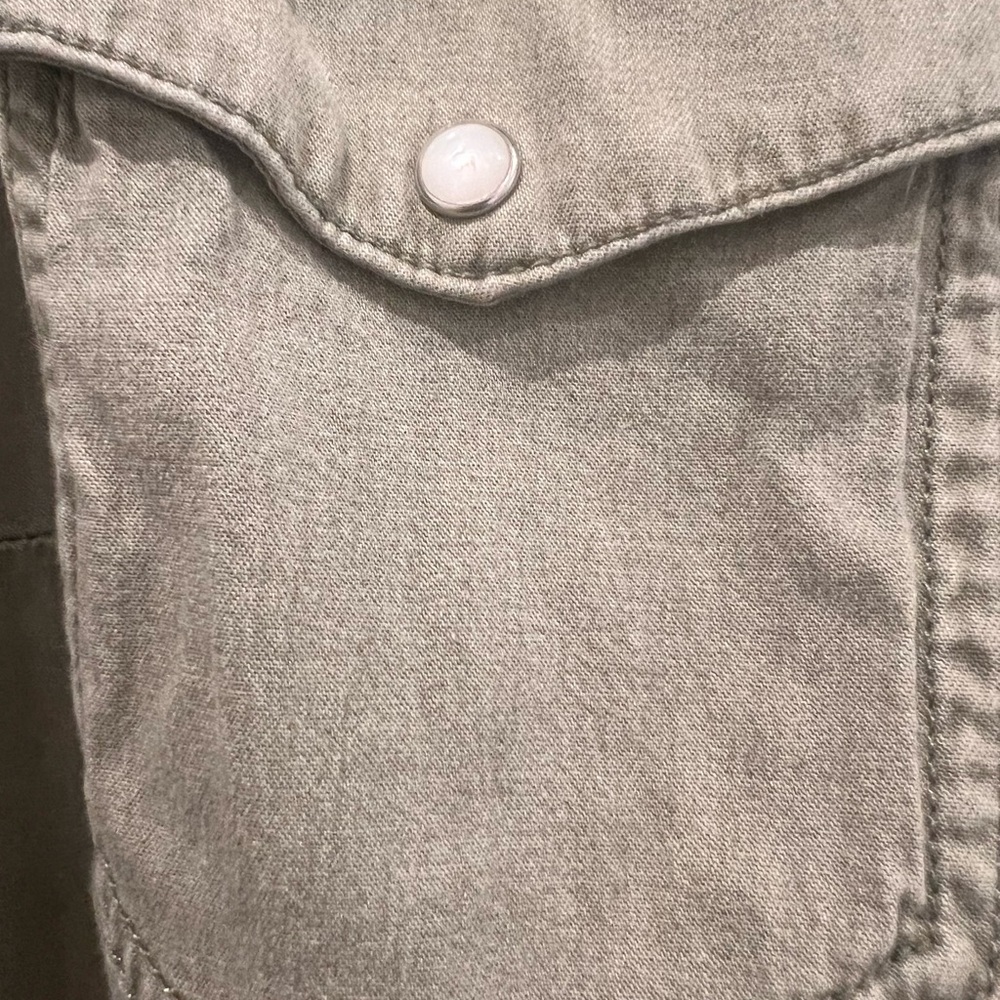 Tahari Western-Inspired Washed Button-Down Shirt – Sage Stone M - Picture 7 of 7